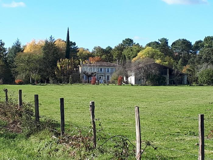 home sitting, France, Marcenais