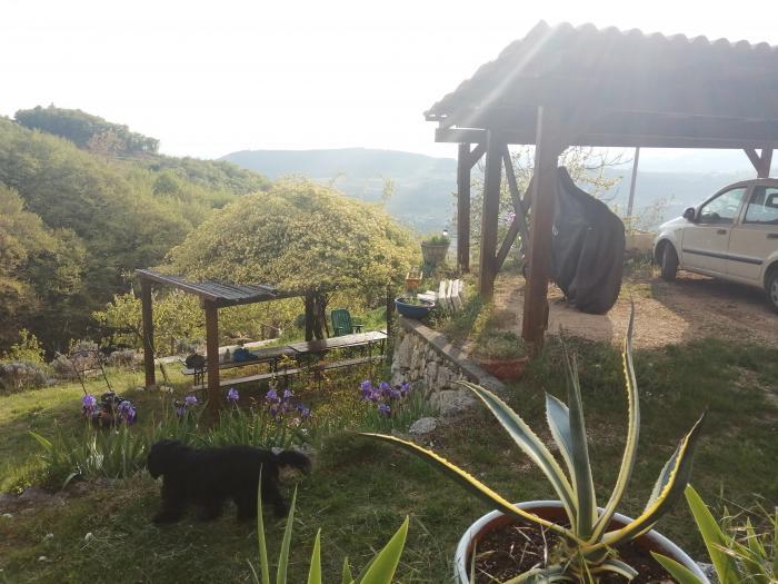 home sitting, Italy, Negrar