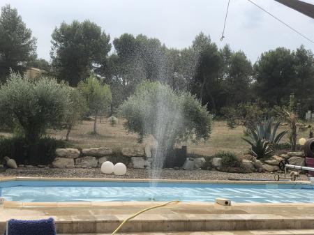 home sitting, France, Vernègues