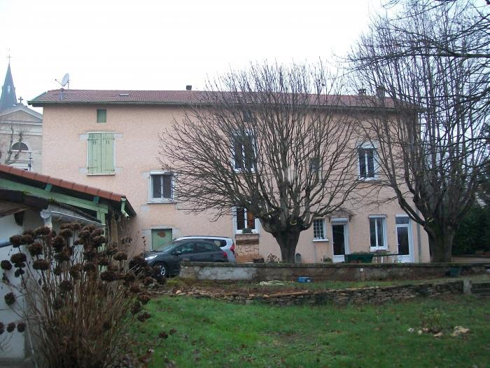 home sitting, France, Pusignan