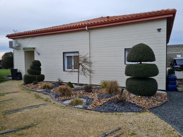 home sitting, France, Tancoigné